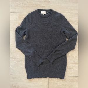 Grey cashmere sweater - size small white + warren essentials